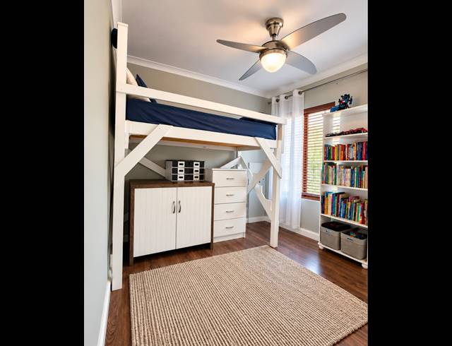 4 BEDROOM HOUSE FOR SALE IN CLIFTON HILL ESTATE